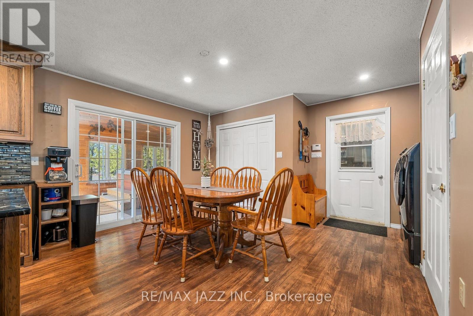 325 County Rd 30 Road, Prince Edward County (Hallowell Ward), Ontario  K0K 1G0 - Photo 13 - X12459713