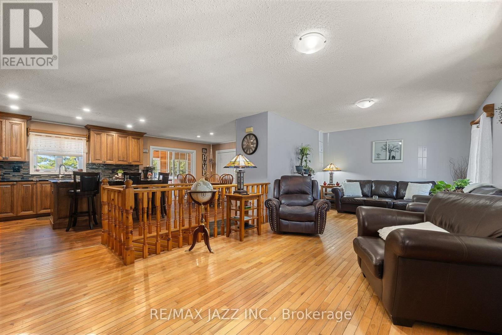 325 County Rd 30 Road, Prince Edward County (Hallowell Ward), Ontario  K0K 1G0 - Photo 5 - X12459713
