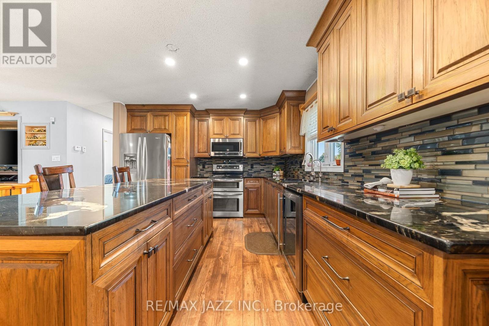 325 County Rd 30 Road, Prince Edward County (Hallowell Ward), Ontario  K0K 1G0 - Photo 8 - X12459713