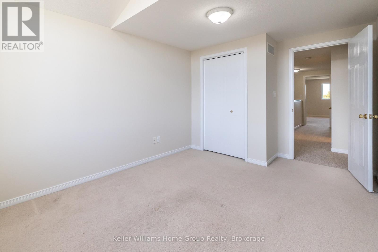 42 Hasler Crescent, Guelph, Ontario  N1L 0A2 - Photo 22 - X12459696