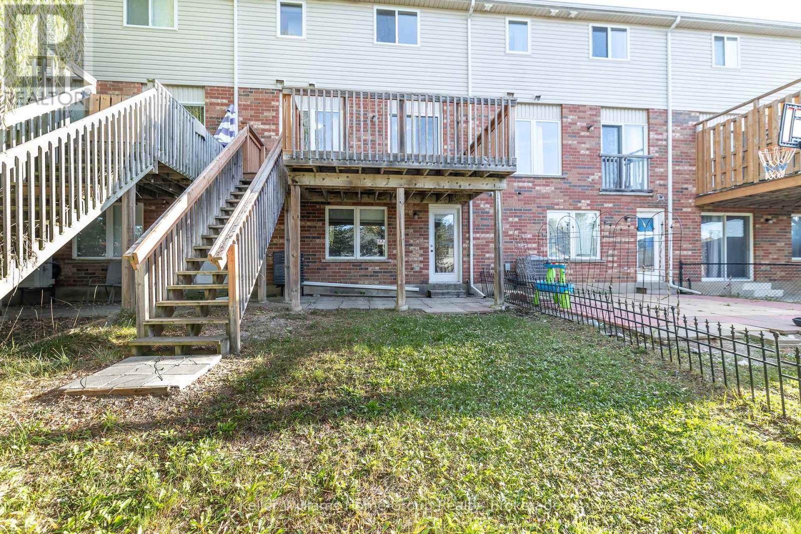 42 Hasler Crescent, Guelph, Ontario  N1L 0A2 - Photo 36 - X12459696