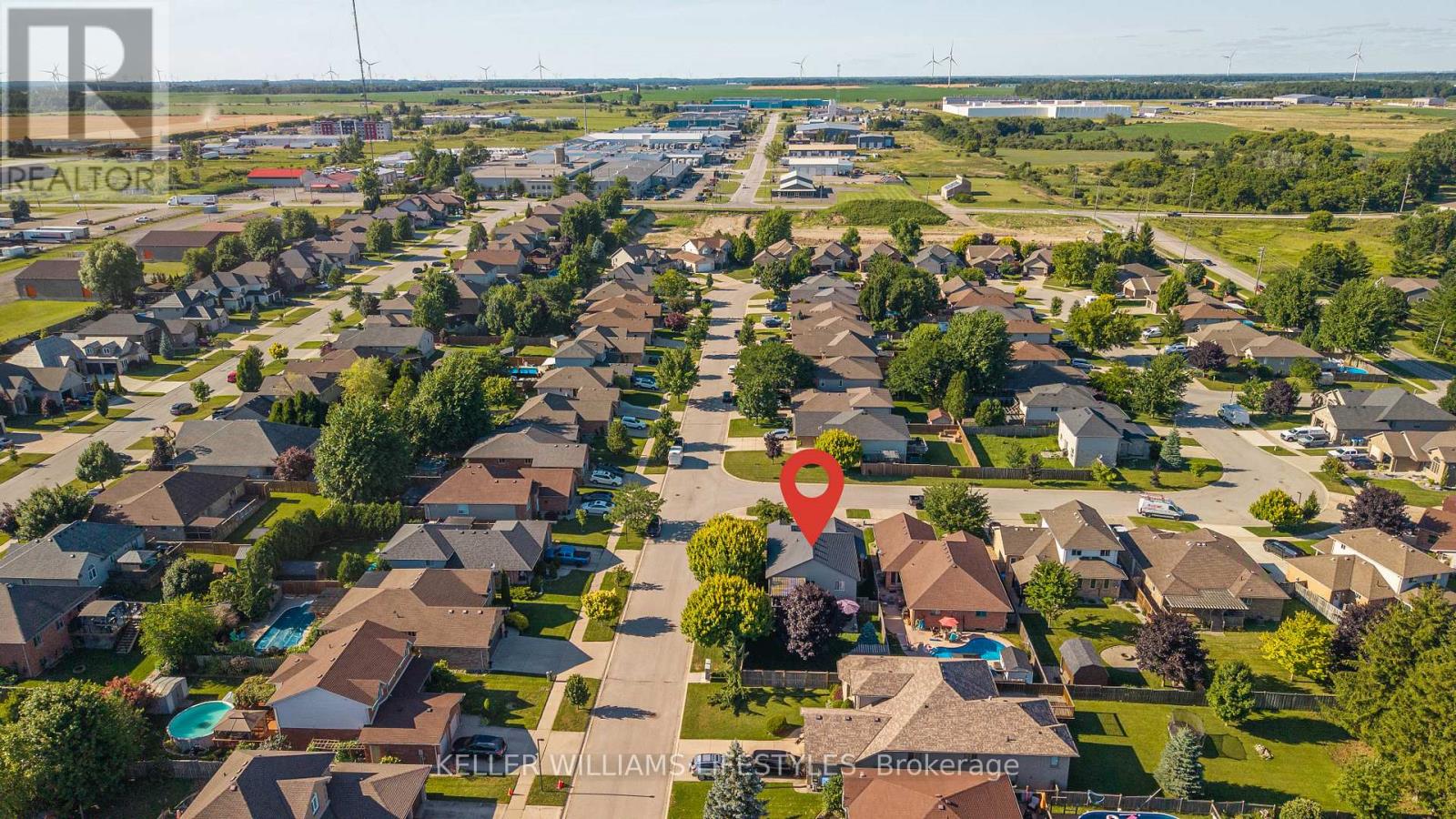 598 Harris Circle, Strathroy-Caradoc (Ne), Ontario  N7G 4H3 - Photo 7 - X12459681