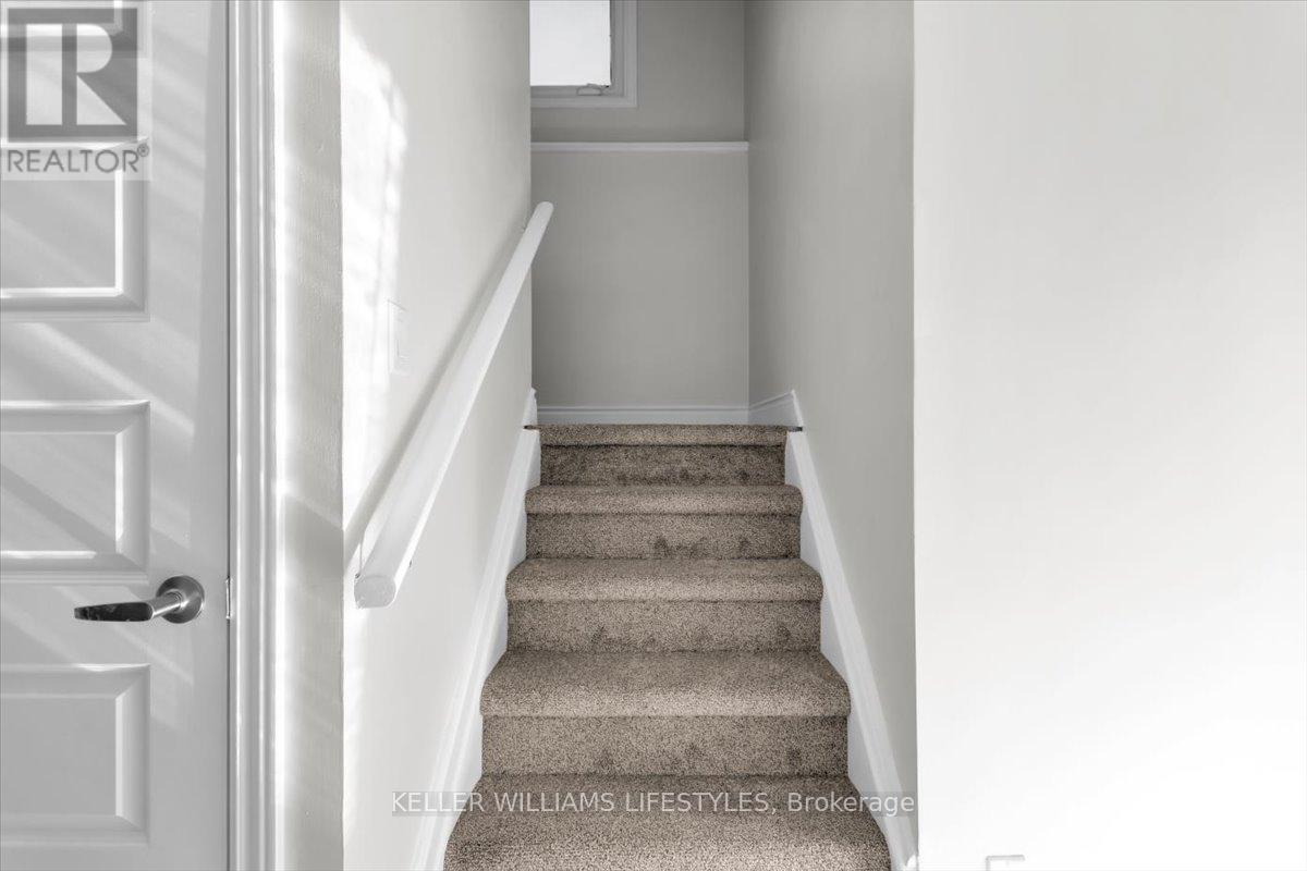 661 Ladybrook Crescent, London South, Ontario  N6J 2C4 - Photo 21 - X12459694