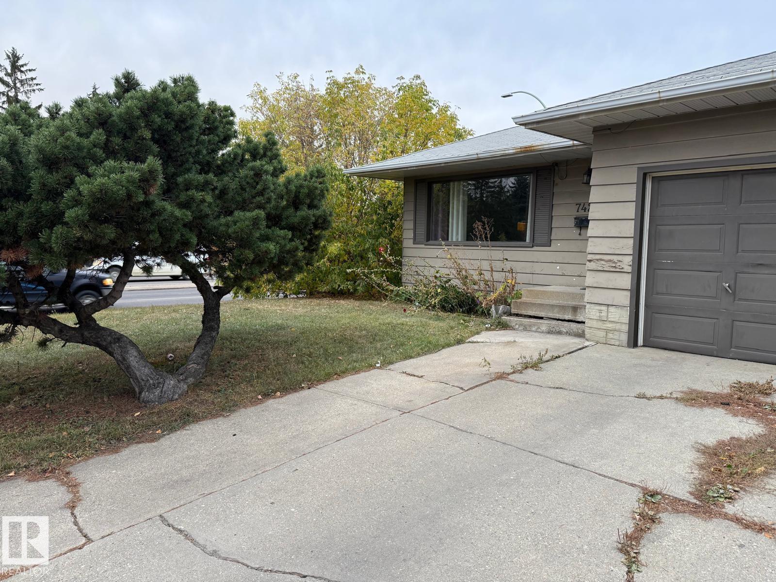 7424 86 Ave Nw, Edmonton, Alberta  T6B 0K7 - Photo 2 - E4461959