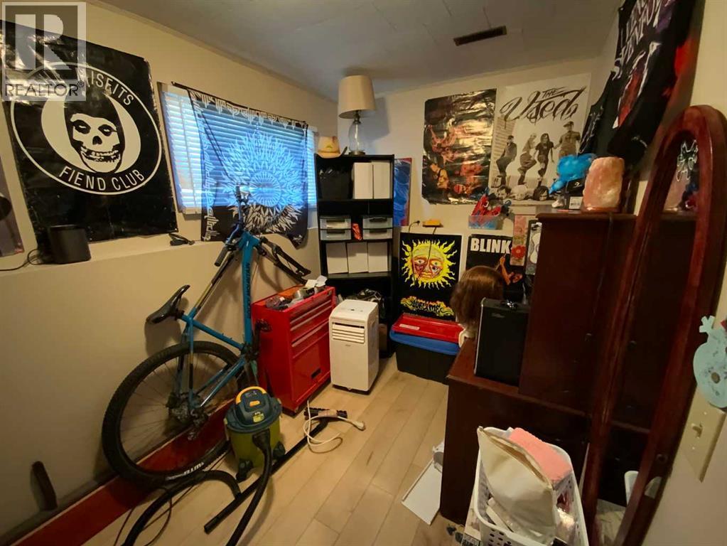 441 4 Avenue Se, Three Hills, Alberta  T0M 2A0 - Photo 12 - A2262954