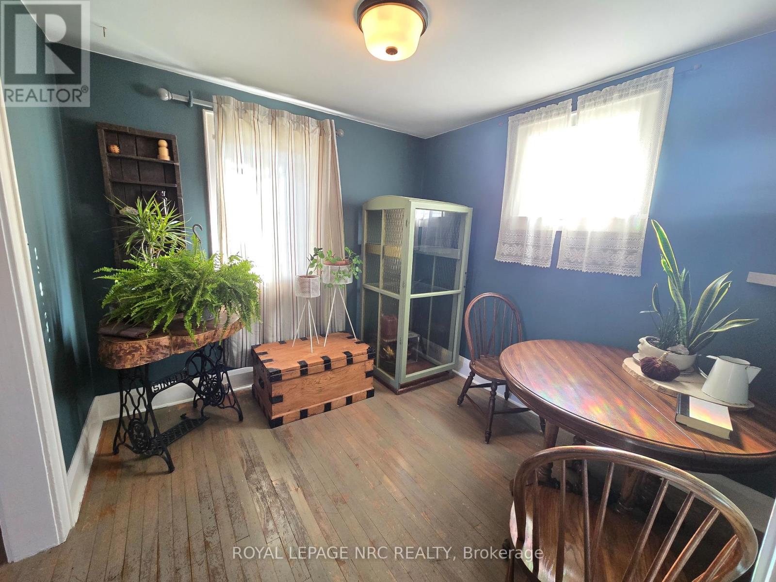 506 Southworth Street S, Welland (Lincoln/crowland), Ontario  L3B 1Z9 - Photo 9 - X12459660