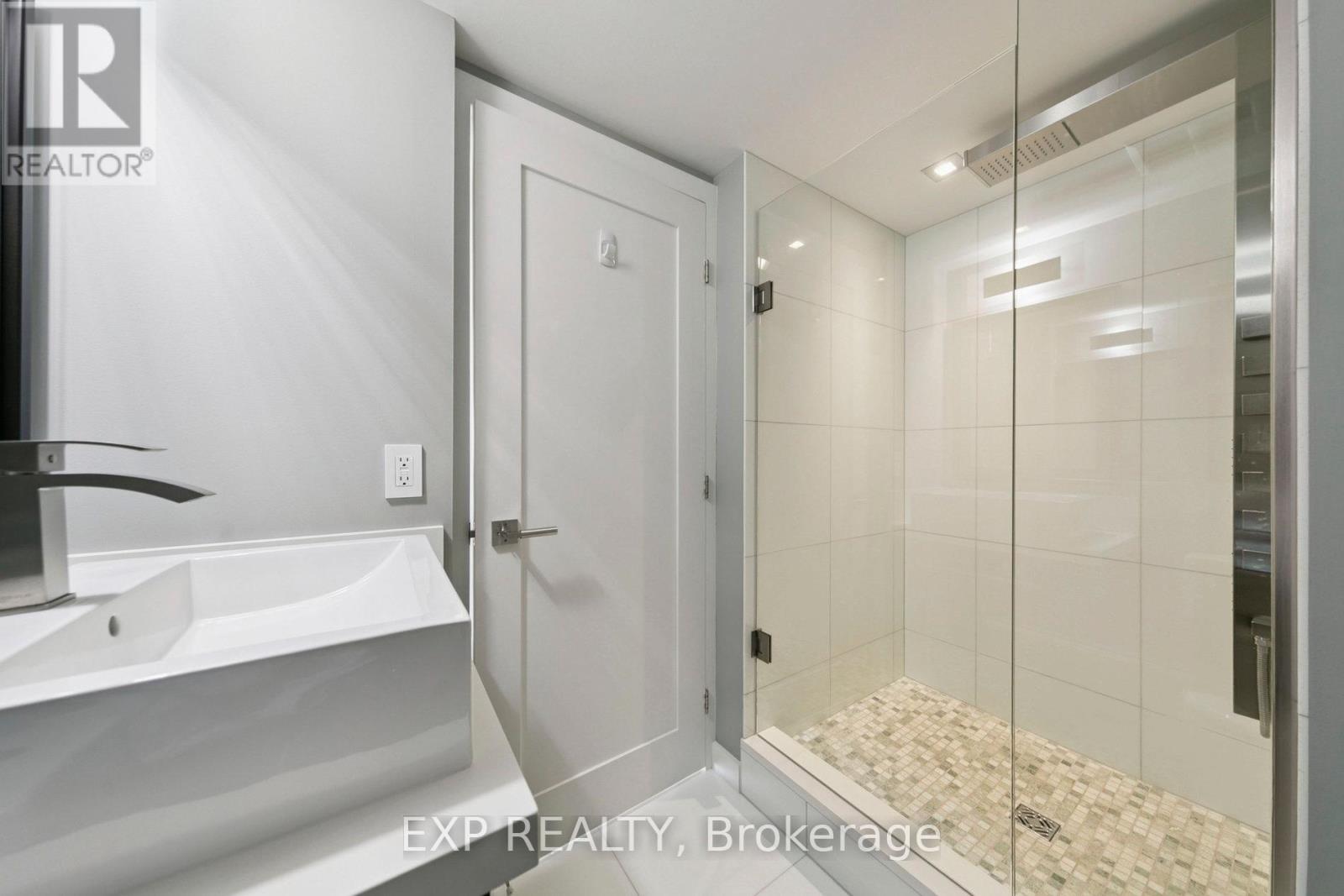 906 - 3605 Kariya Drive, Mississauga, Ontario  L5B 3J4 - Photo 28 - W12459580