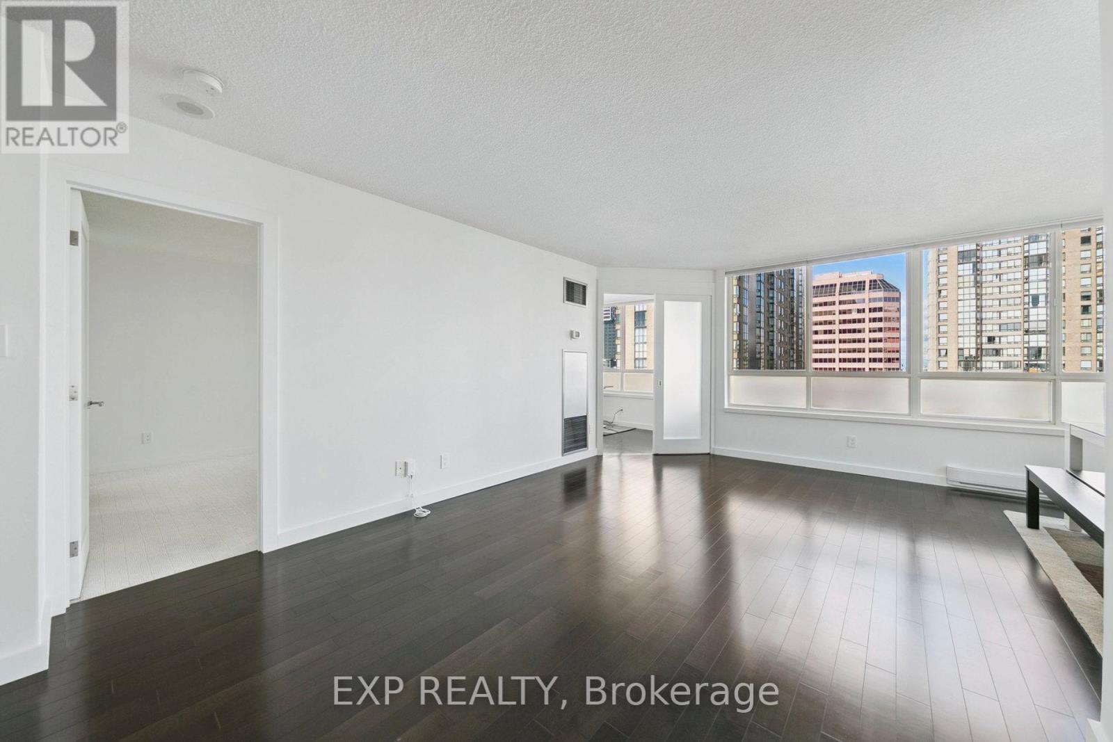 906 - 3605 Kariya Drive, Mississauga, Ontario  L5B 3J4 - Photo 7 - W12459580