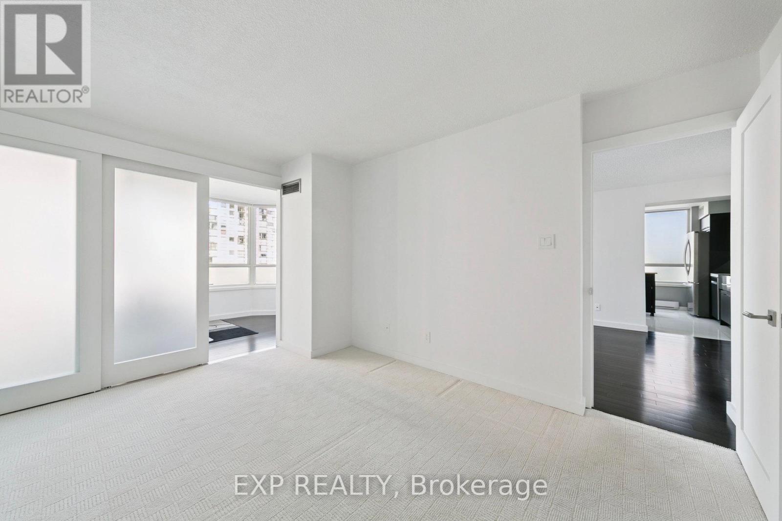 906 - 3605 Kariya Drive, Mississauga, Ontario  L5B 3J4 - Photo 19 - W12459580