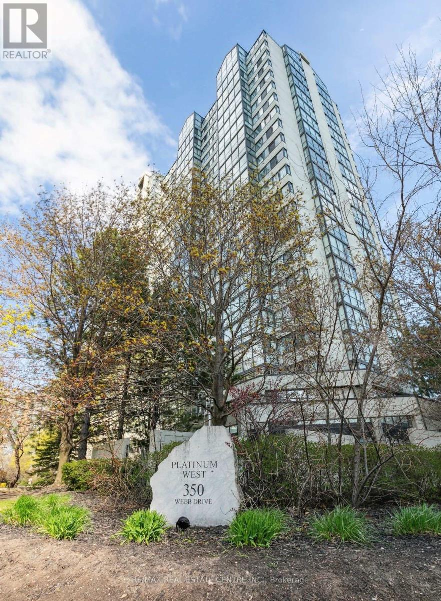 411 - 350 Webb Drive, Mississauga, Ontario  L5B 3W4 - Photo 4 - W12458896