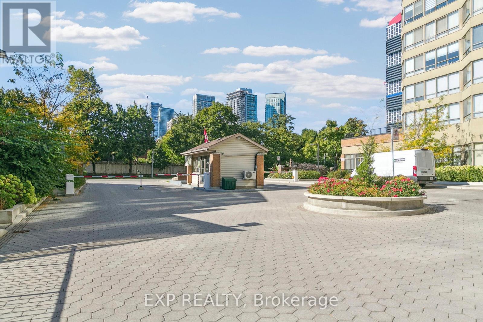 906 - 3605 Kariya Drive, Mississauga, Ontario  L5B 3J4 - Photo 34 - W12459580