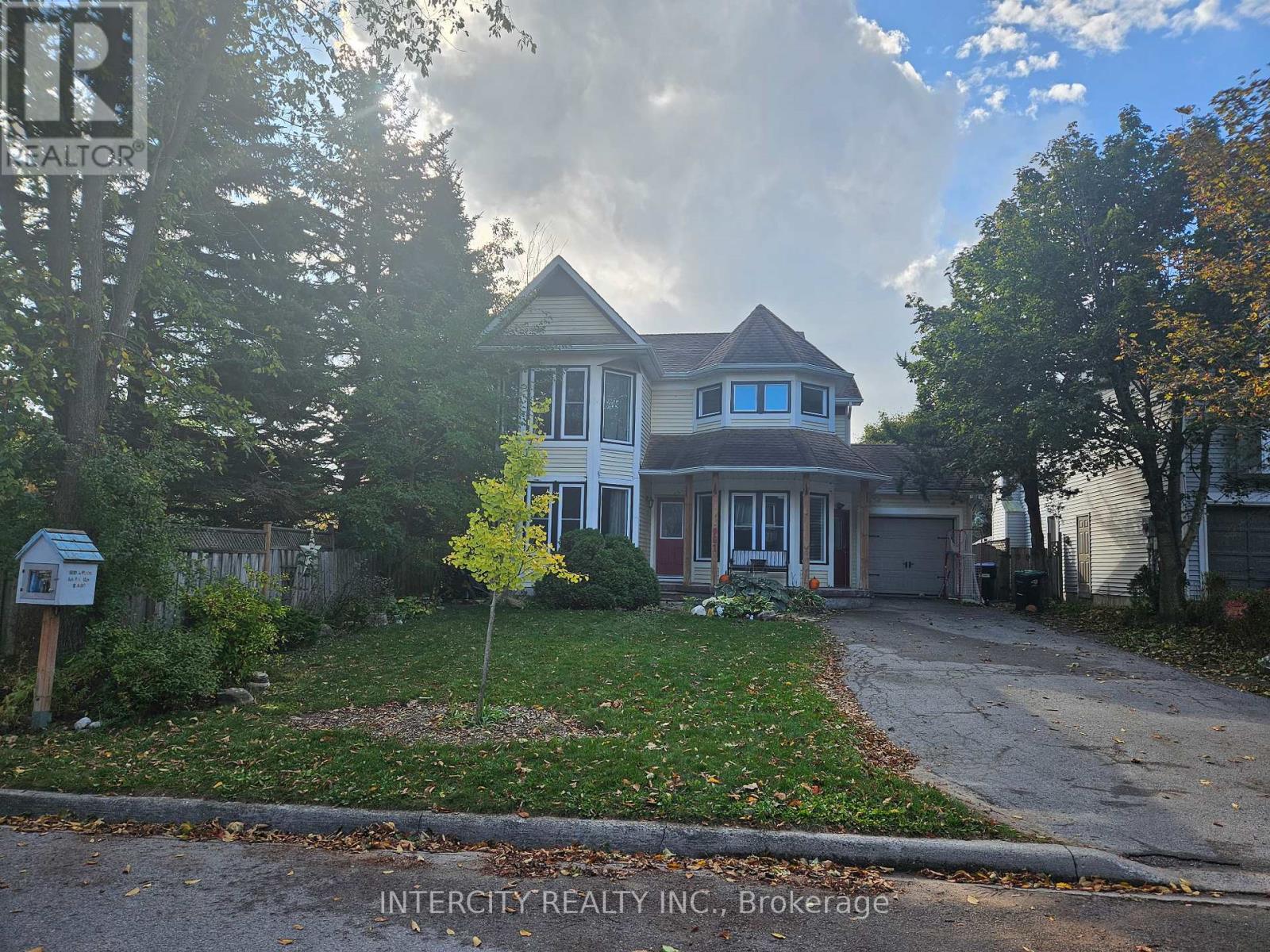 981 Linden Street S, Innisfil, Ontario  L9S 1W4 - Photo 2 - N12458558