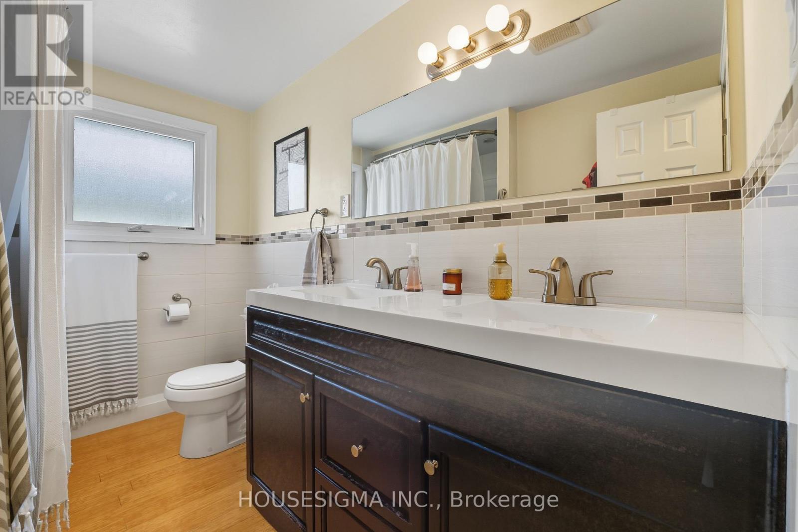 132 Forest Glen Crescent, Kitchener, Ontario  N2N 1C8 - Photo 25 - X12459640