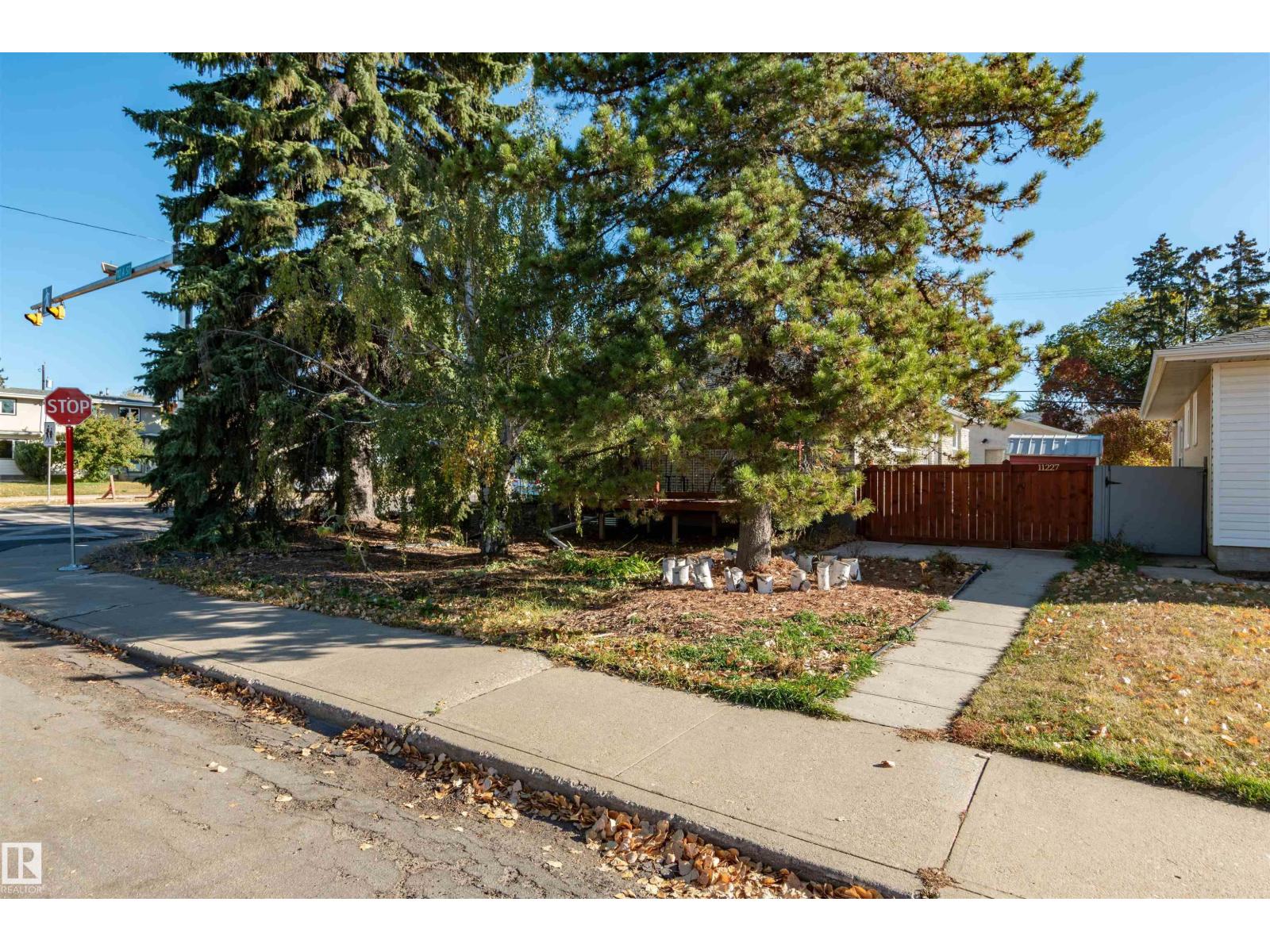 11227 40 Av Nw, Edmonton, Alberta  T6J 0P9 - Photo 45 - E4461960