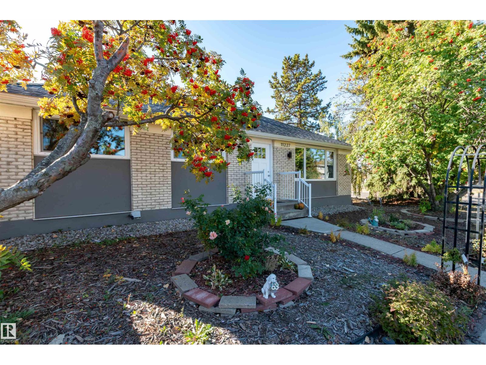 11227 40 Av Nw, Edmonton, Alberta  T6J 0P9 - Photo 47 - E4461960