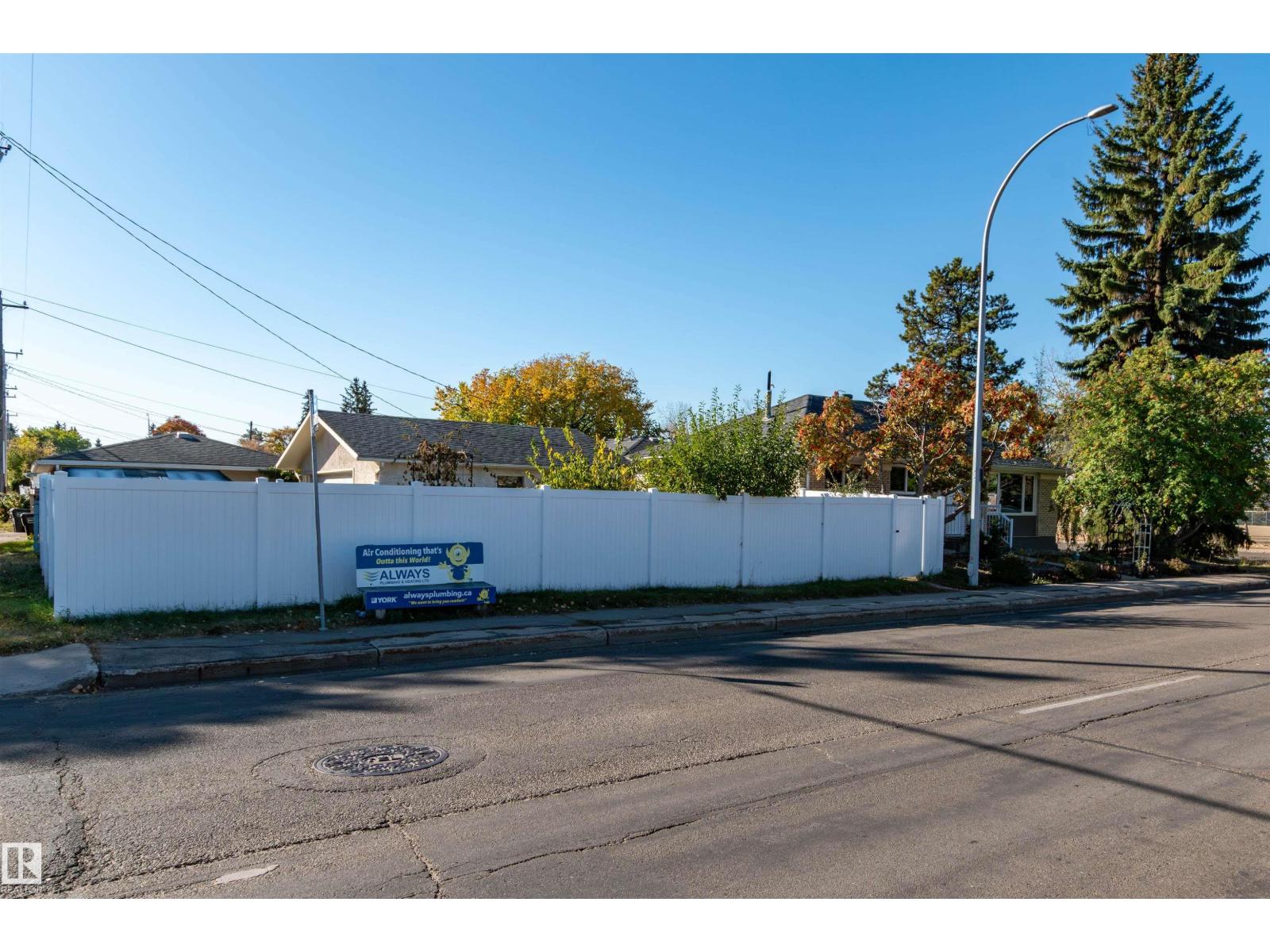 11227 40 Av Nw, Edmonton, Alberta  T6J 0P9 - Photo 49 - E4461960