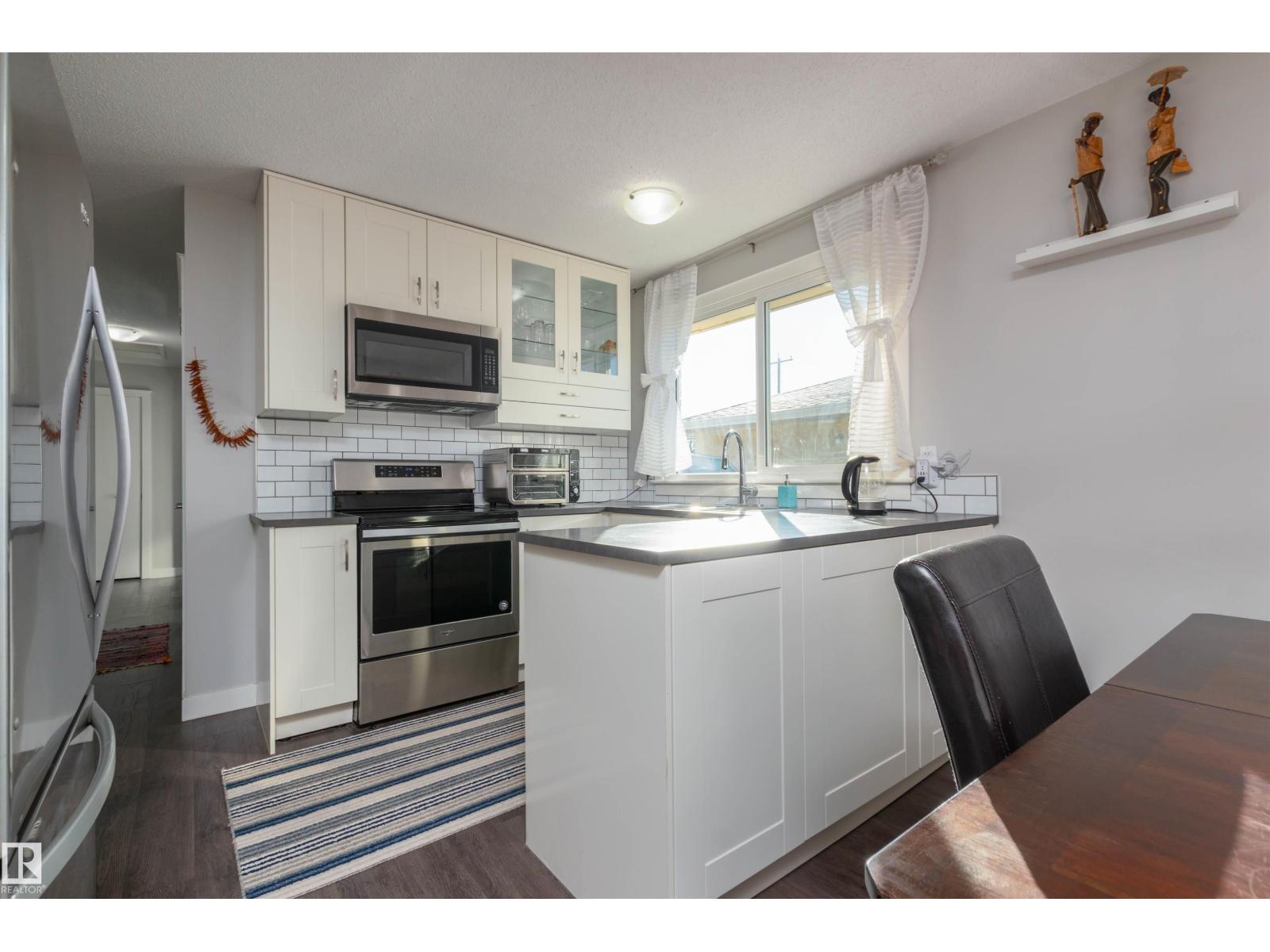 11227 40 Av Nw, Edmonton, Alberta  T6J 0P9 - Photo 9 - E4461960