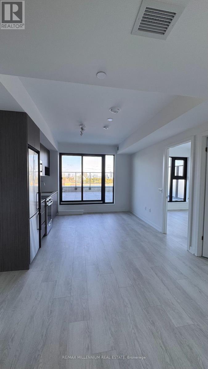 707 - 801 The Queens Way, Toronto, Ontario  M8Z 6A8 - Photo 2 - W12458957