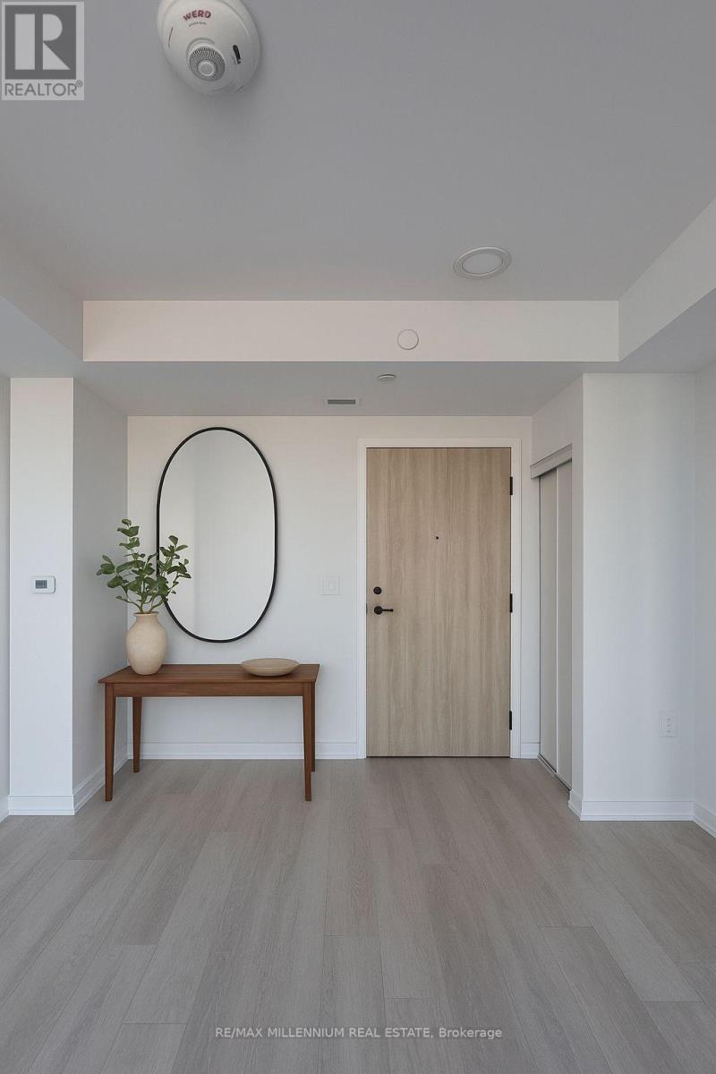 707 - 801 The Queens Way, Toronto, Ontario  M8Z 6A8 - Photo 3 - W12458957