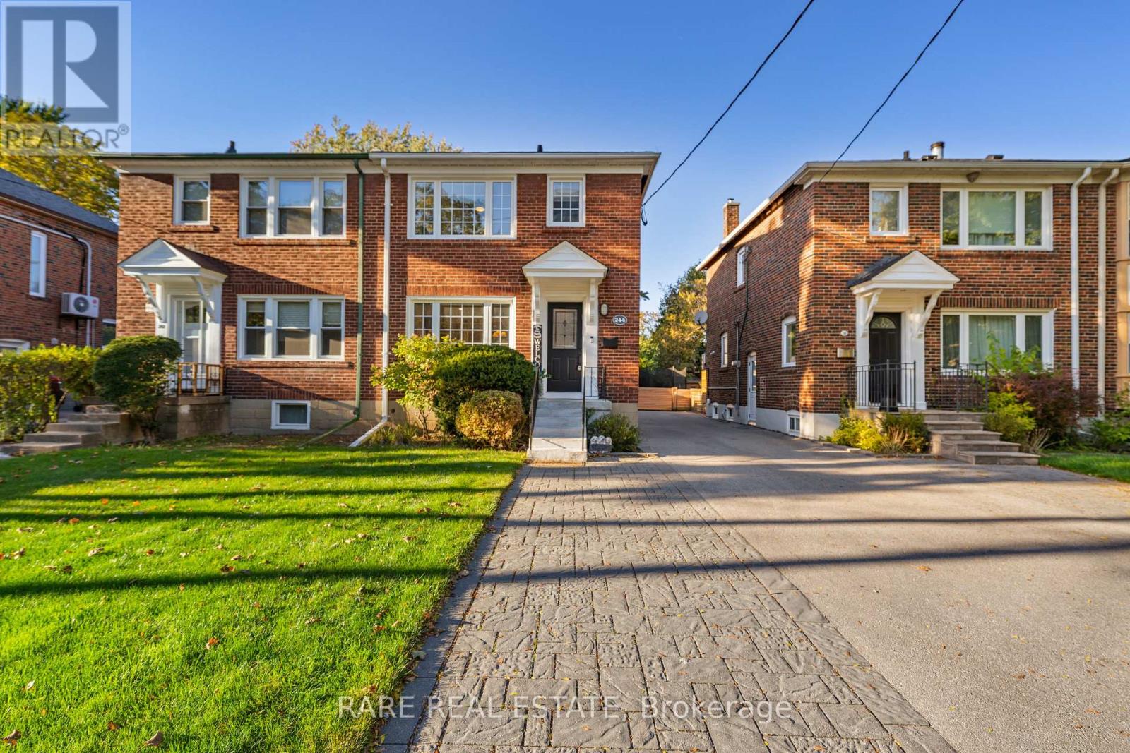 244 Donlea Drive, Toronto (Leaside), Ontario  M4G 2N2 - Photo 2 - C12459646