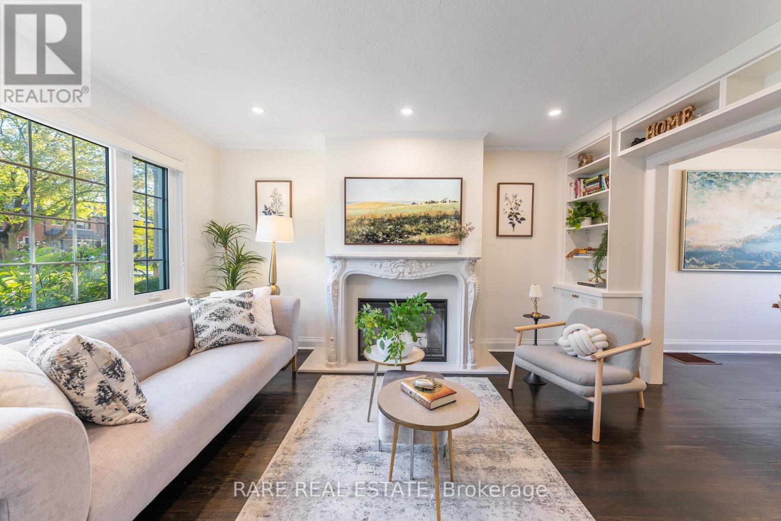 244 Donlea Drive, Toronto (Leaside), Ontario  M4G 2N2 - Photo 5 - C12459646