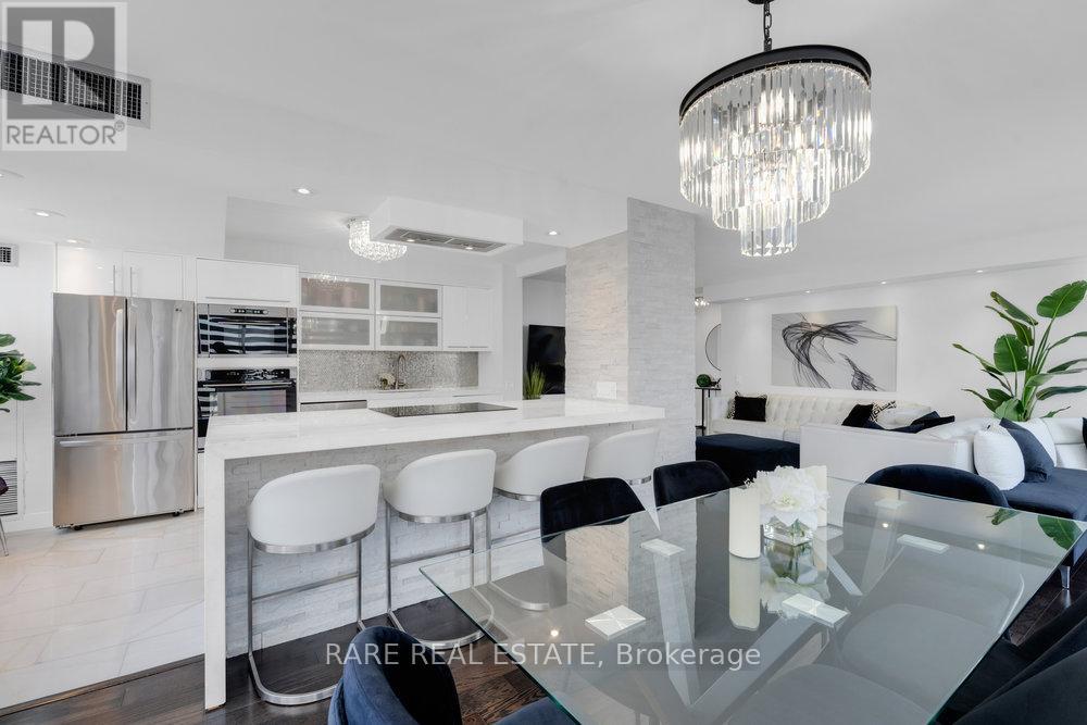 1503 - 100 UPPER MADISON AVENUE, Toronto, Ontario