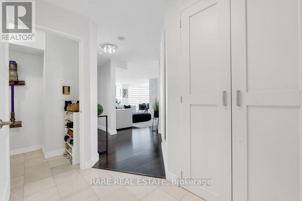 1503 - 100 Upper Madison Avenue, Toronto, Ontario  M2N 6M4 - Photo 10 - C12459657
