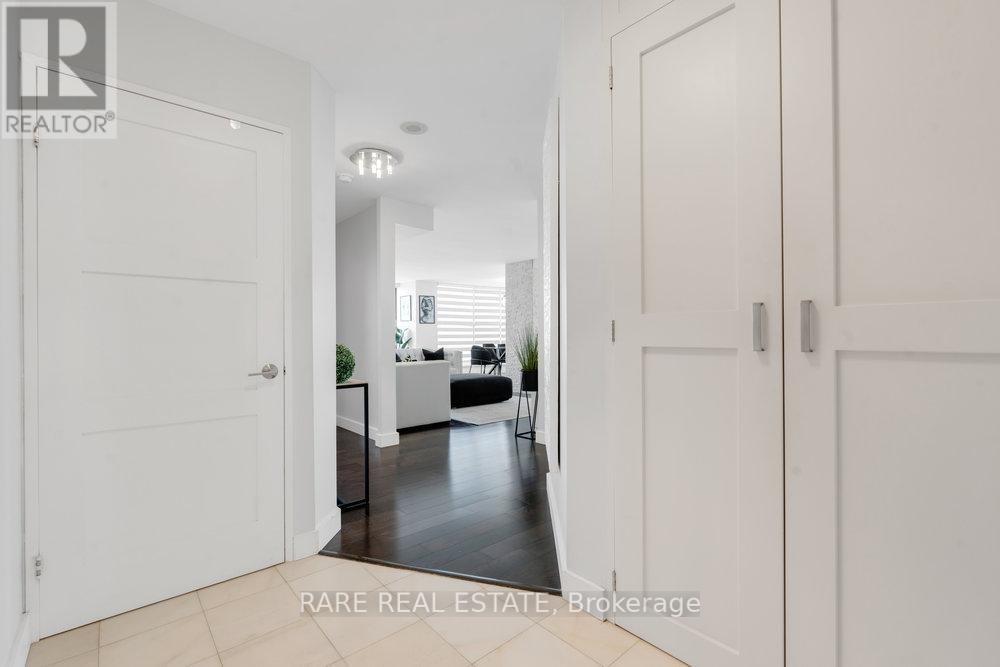 1503 - 100 Upper Madison Avenue, Toronto, Ontario  M2N 6M4 - Photo 9 - C12459657