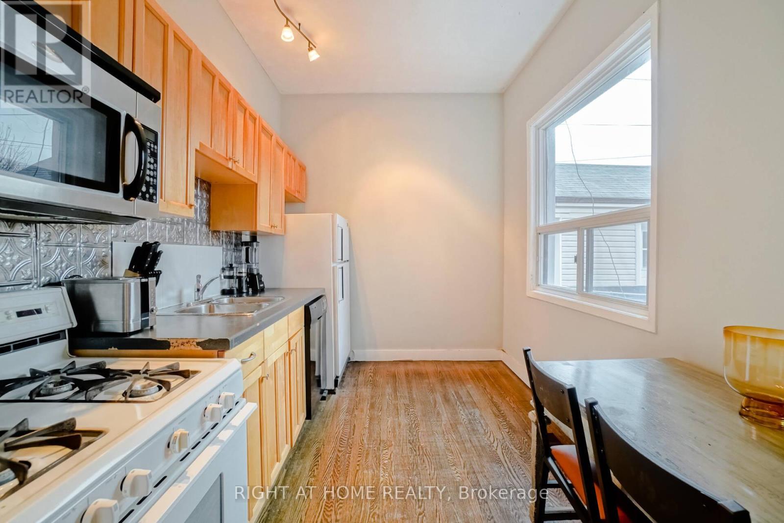125 Lisgar Street, Toronto, Ontario  M6J 3G4 - Photo 23 - C12459659
