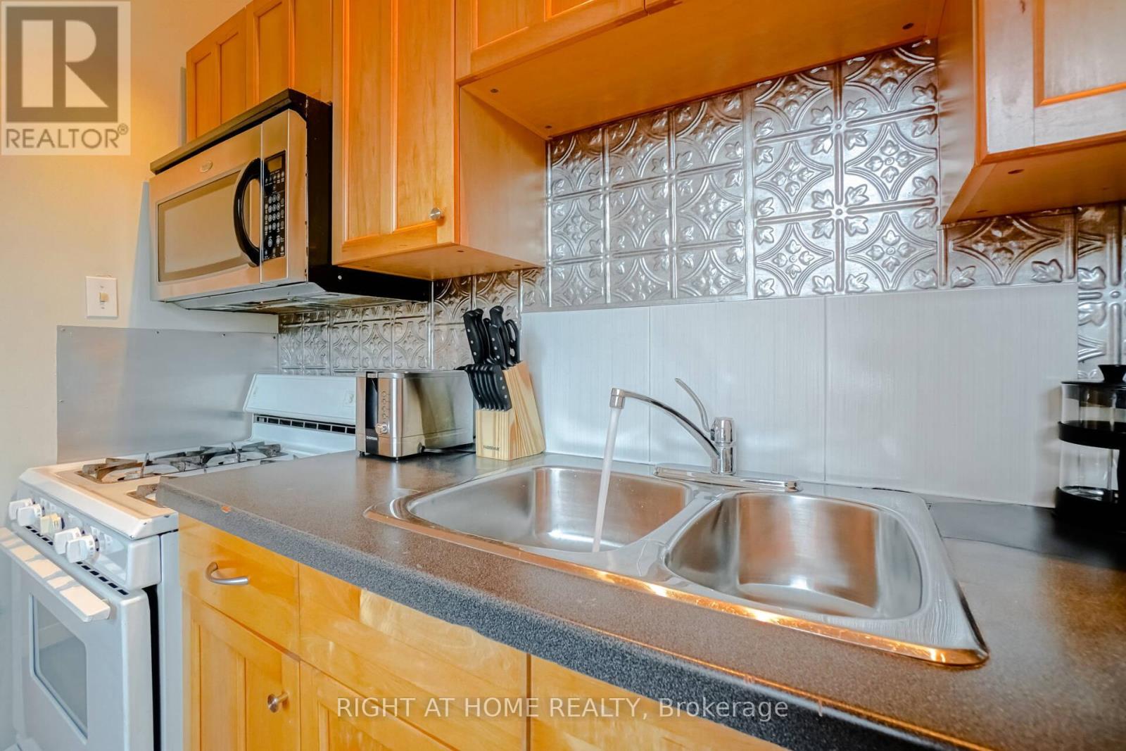 125 Lisgar Street, Toronto, Ontario  M6J 3G4 - Photo 24 - C12459659