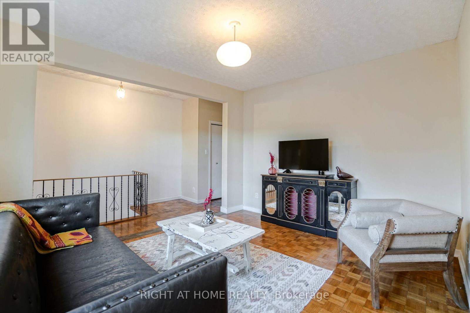 125 Lisgar Street, Toronto, Ontario  M6J 3G4 - Photo 6 - C12459659