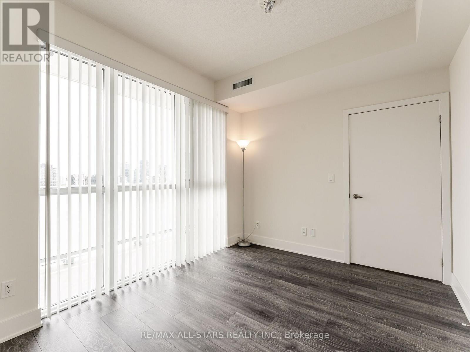 1512 - 188 Fairview Mall Drive, Toronto, Ontario  M2J 0H7 - Photo 19 - C12459662