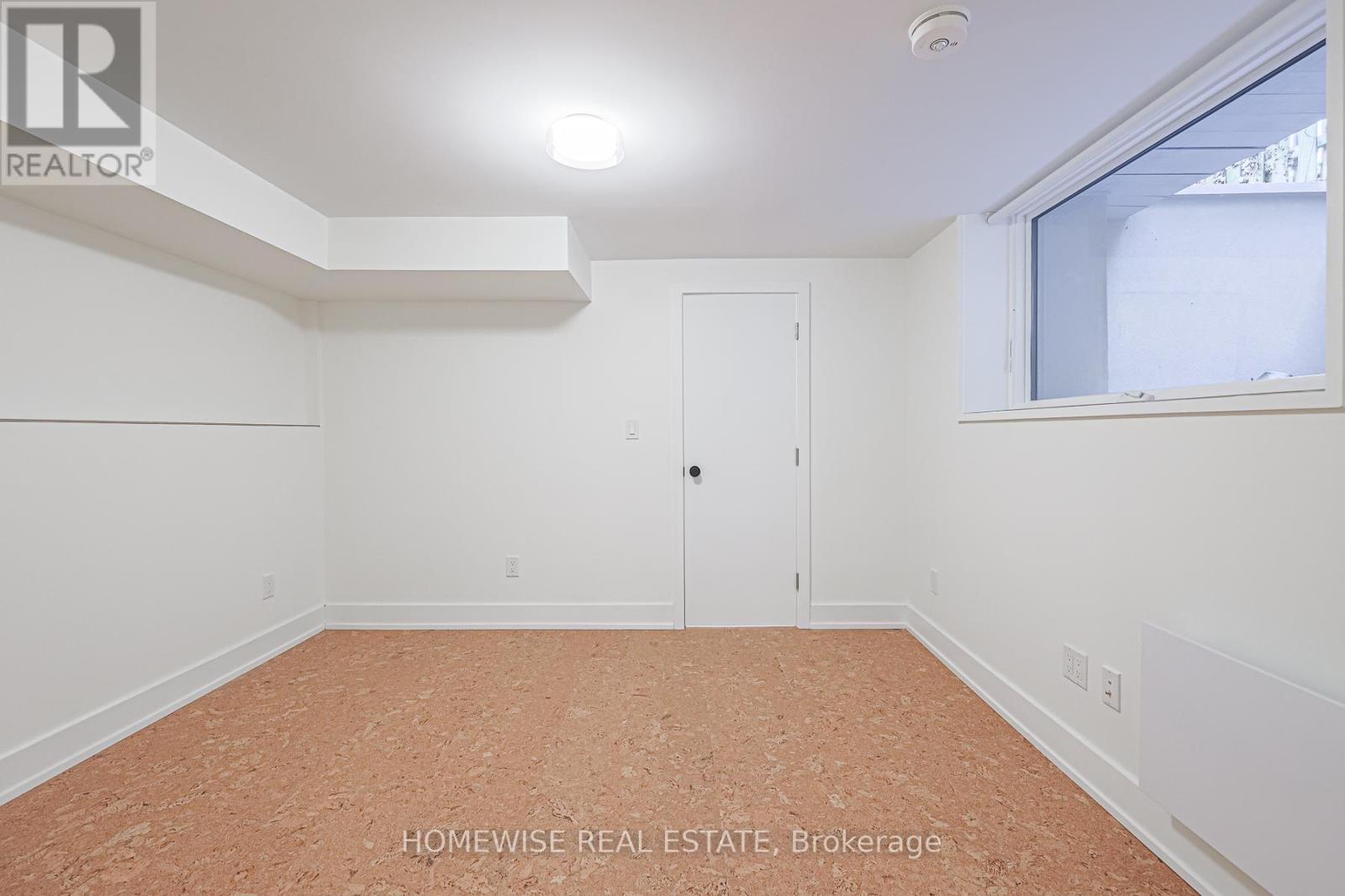 83 Clinton Street, Toronto, Ontario  M6G 2Y4 - Photo 8 - C12459699