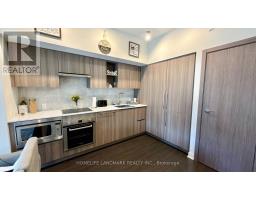 2516 - 19 BATHURST STREET