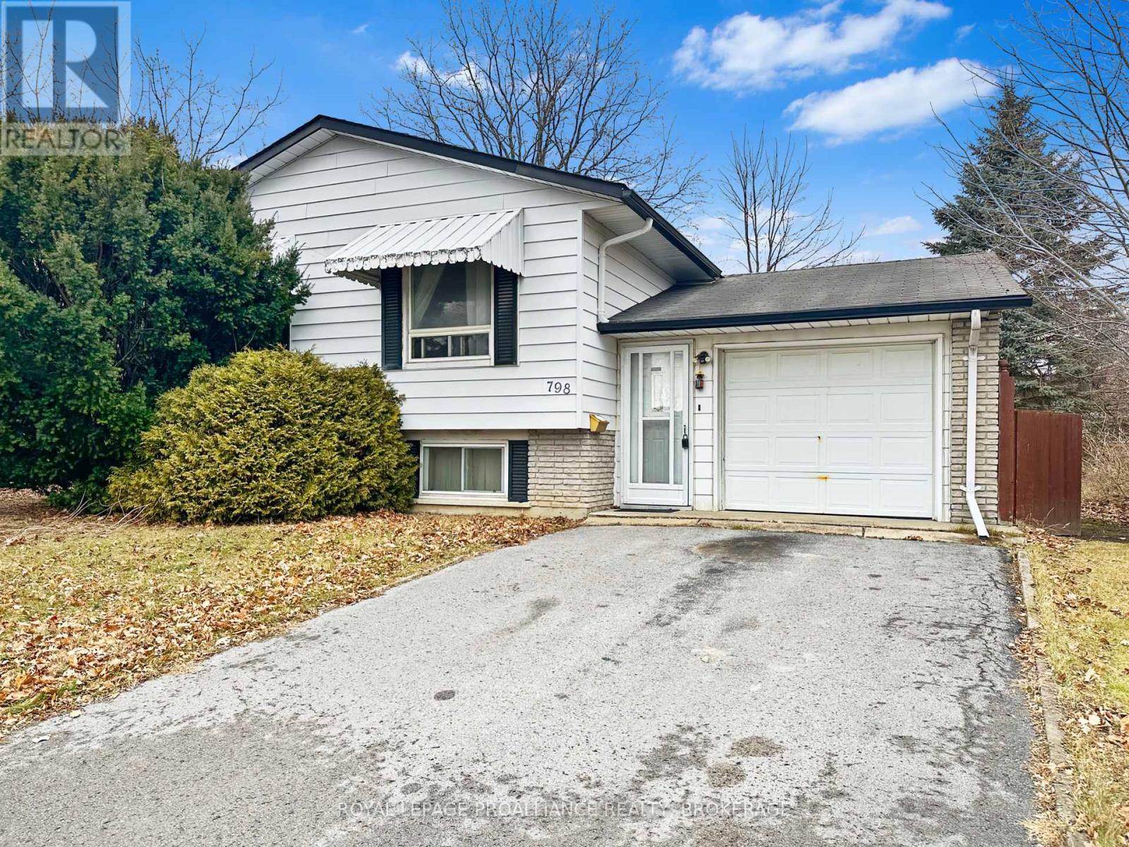 798 ARUNDEL PLACE, Kingston, Ontario