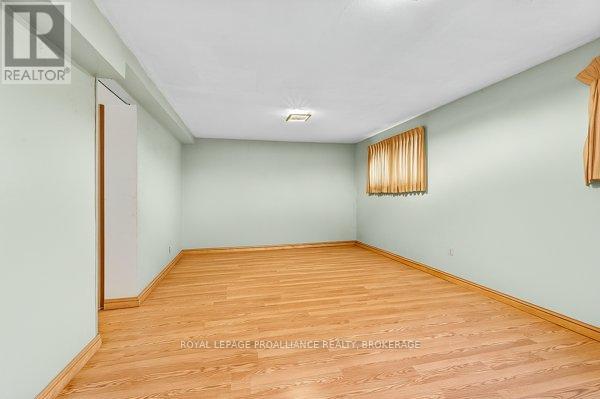 798 Arundel Place, Kingston, Ontario  K7M 6T1 - Photo 12 - X12459811