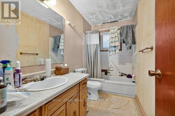 798 Arundel Place, Kingston, Ontario  K7M 6T1 - Photo 14 - X12459811