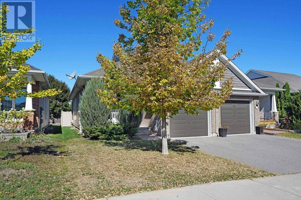 281 Brambling Way, Ottawa, Ontario  K2J 6E3 - Photo 2 - X12459850