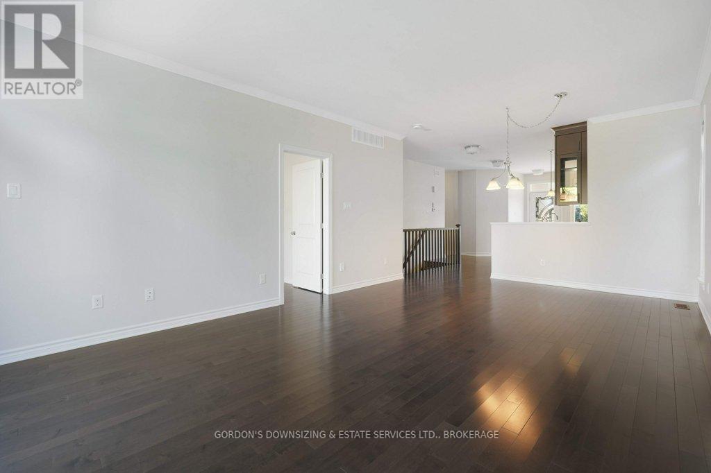 281 Brambling Way, Ottawa, Ontario  K2J 6E3 - Photo 23 - X12459850