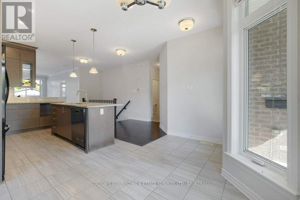 281 Brambling Way, Ottawa, Ontario  K2J 6E3 - Photo 7 - X12459850