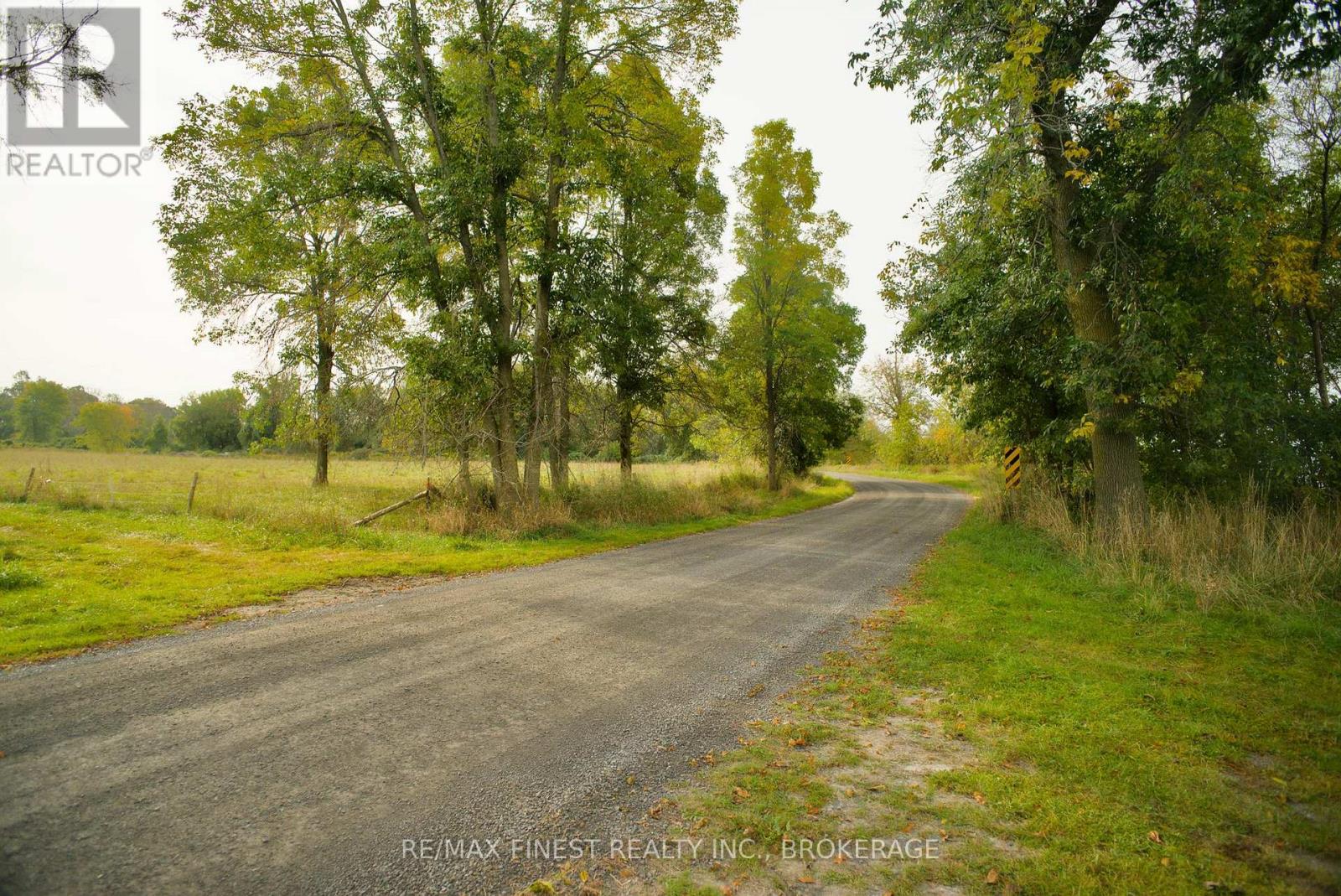 15355 Front Road, Loyalist (Lennox And Addington - South), Ontario  K0H 2S0 - Photo 18 - X12459872