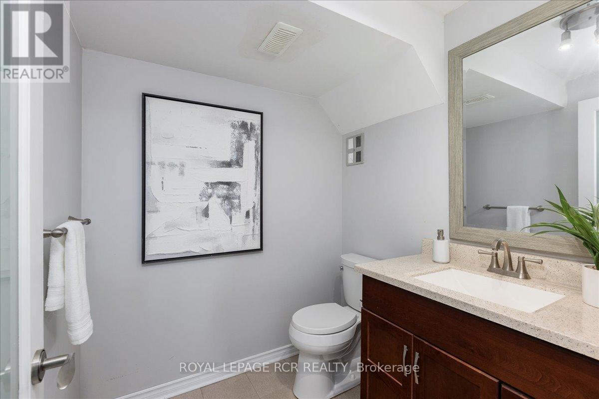 153 Stickwood Court, Newmarket, Ontario  L3Y 5V2 - Photo 16 - N12459712
