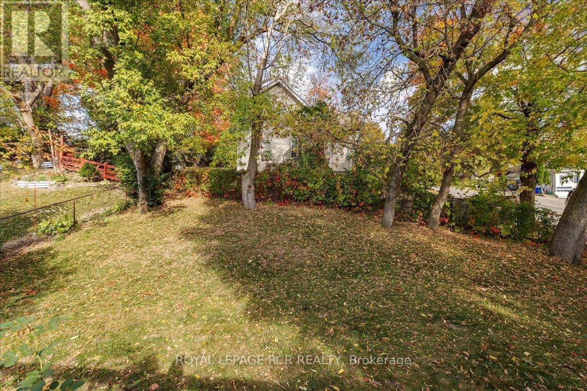 153 Stickwood Court, Newmarket, Ontario  L3Y 5V2 - Photo 23 - N12459712