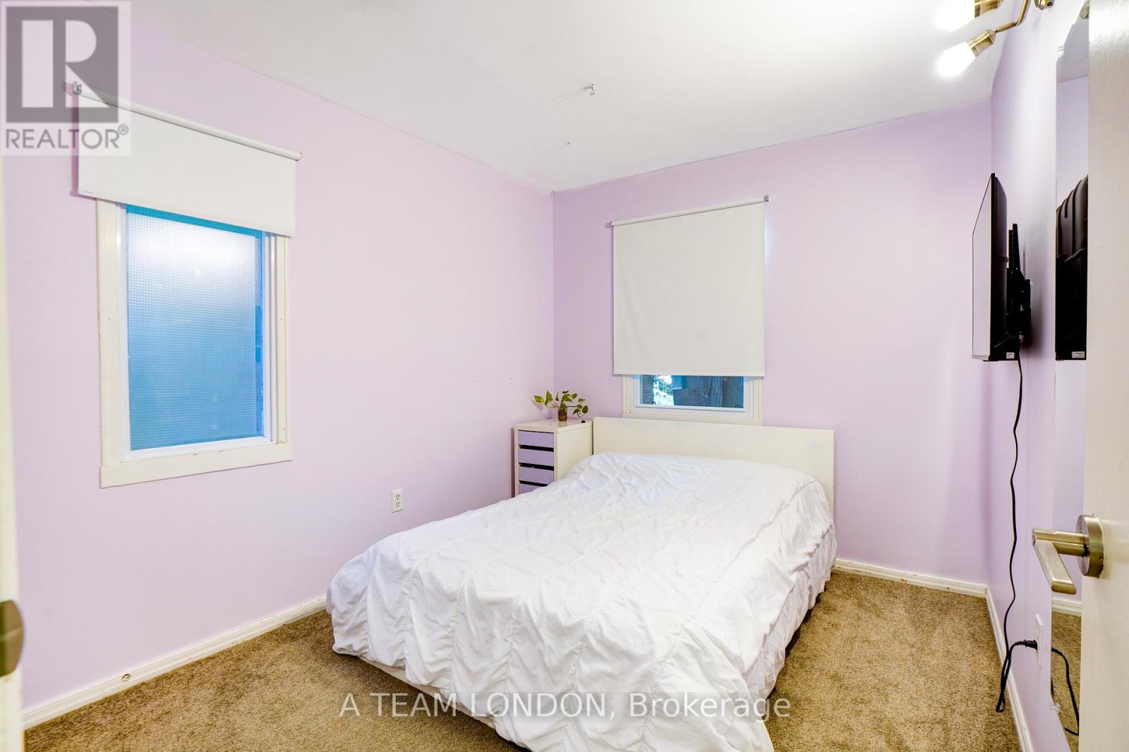 37 Mcclary Avenue, London South, Ontario  N6C 1P6 - Photo 19 - X12459779