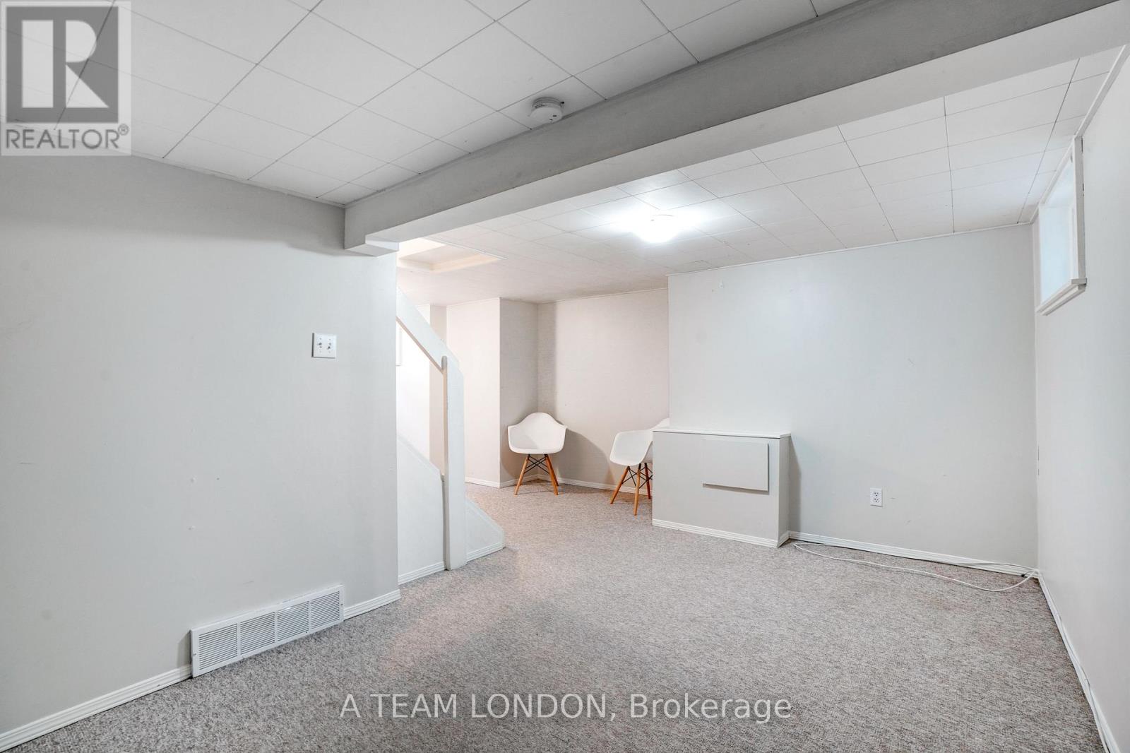 37 Mcclary Avenue, London South, Ontario  N6C 1P6 - Photo 27 - X12459779