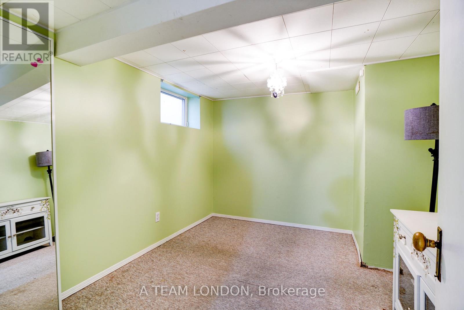 37 Mcclary Avenue, London South, Ontario  N6C 1P6 - Photo 28 - X12459779
