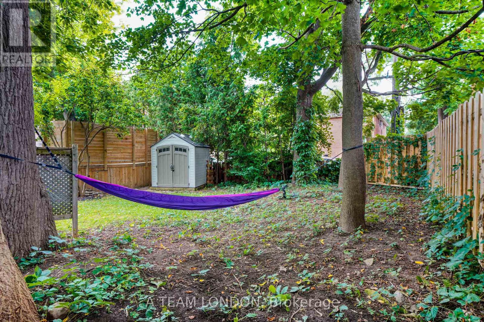 37 Mcclary Avenue, London South, Ontario  N6C 1P6 - Photo 38 - X12459779