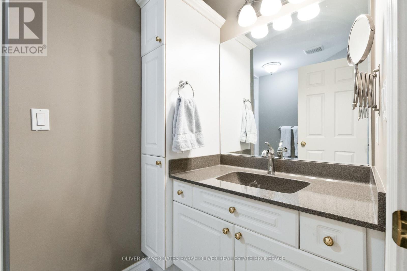 35 - 1241 Beaverbrook Avenue, London North (North N), Ontario  N6H 5P1 - Photo 11 - X12459783