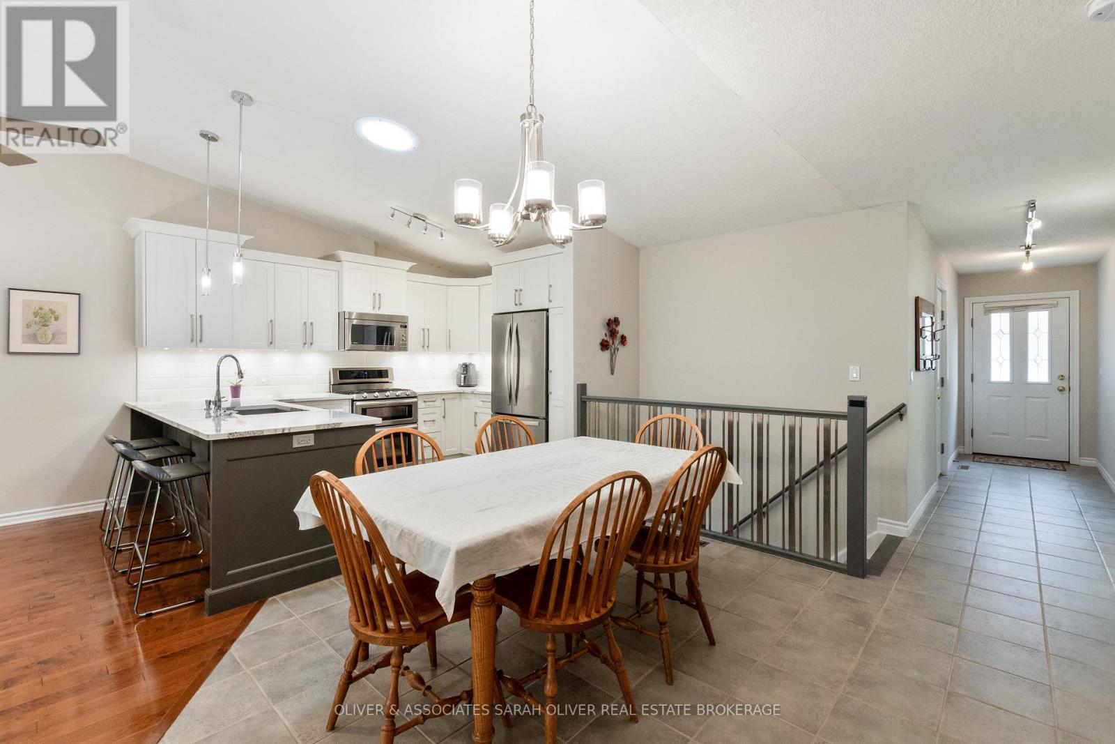 35 - 1241 Beaverbrook Avenue, London North (North N), Ontario  N6H 5P1 - Photo 3 - X12459783