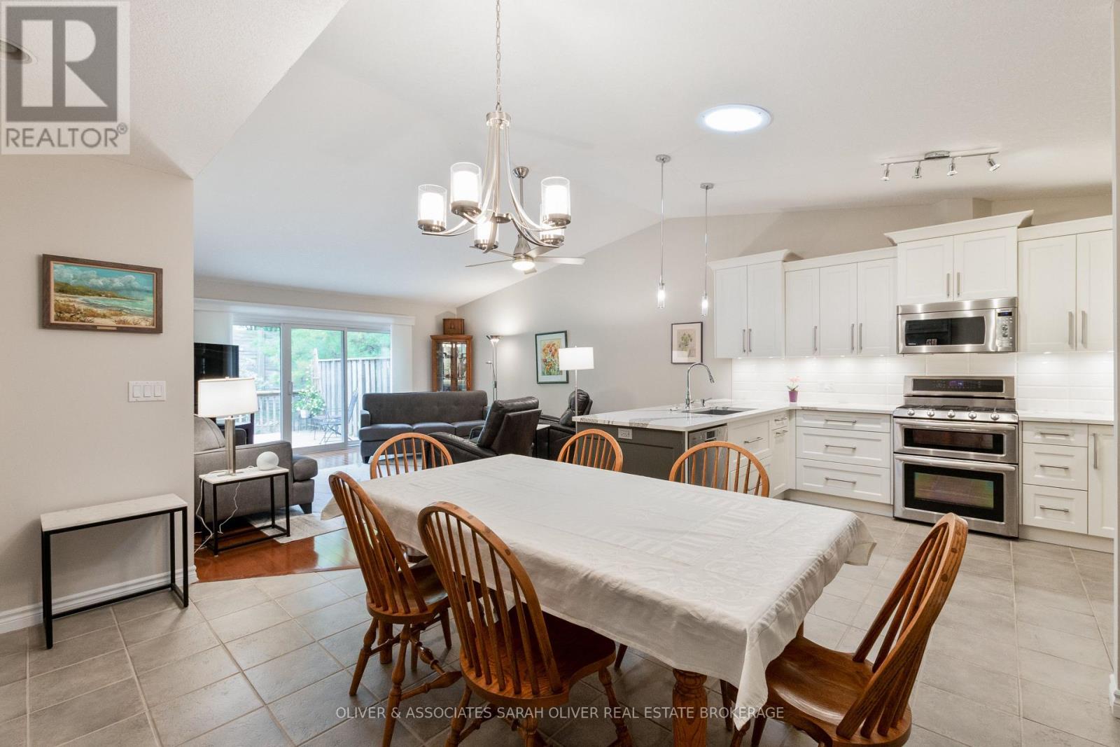 35 - 1241 Beaverbrook Avenue, London North (North N), Ontario  N6H 5P1 - Photo 6 - X12459783